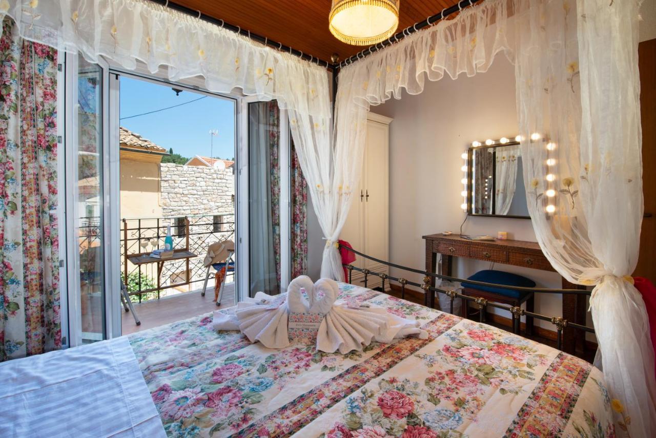 Evi'S Maisonette Longós 외부 사진